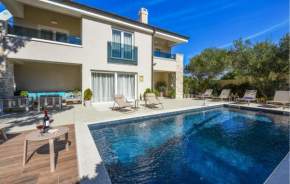 Awesome Home In Novalja With Heated Swimming Pool
